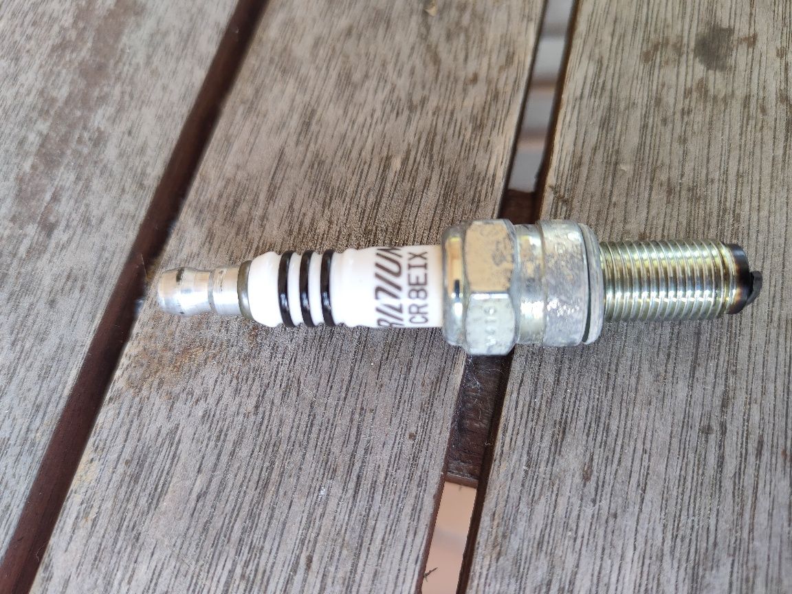 Vendo velas ngk Iridium CR8EIX