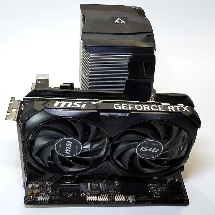 Игровой комплект Ryzen 5 5500, RTX 4060 Ti 8GB, 32GB, GIGABYTE B450M