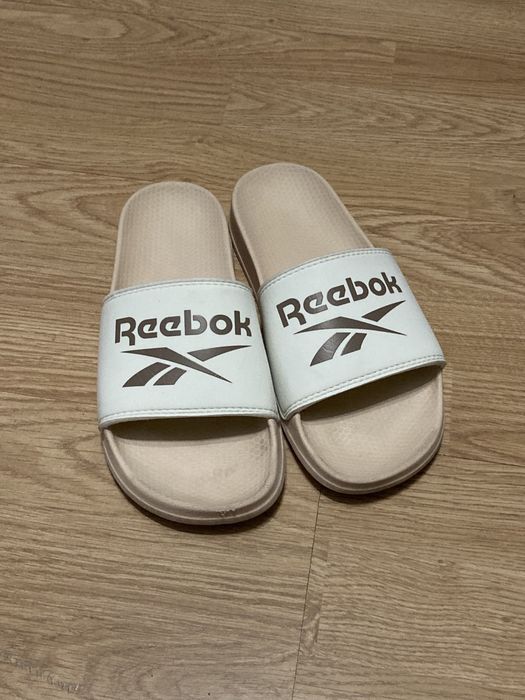 Klapki plażowe reebok damskie beżowe białe