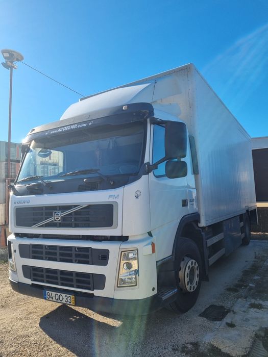 Camião Volvo FM 300 Euro 5