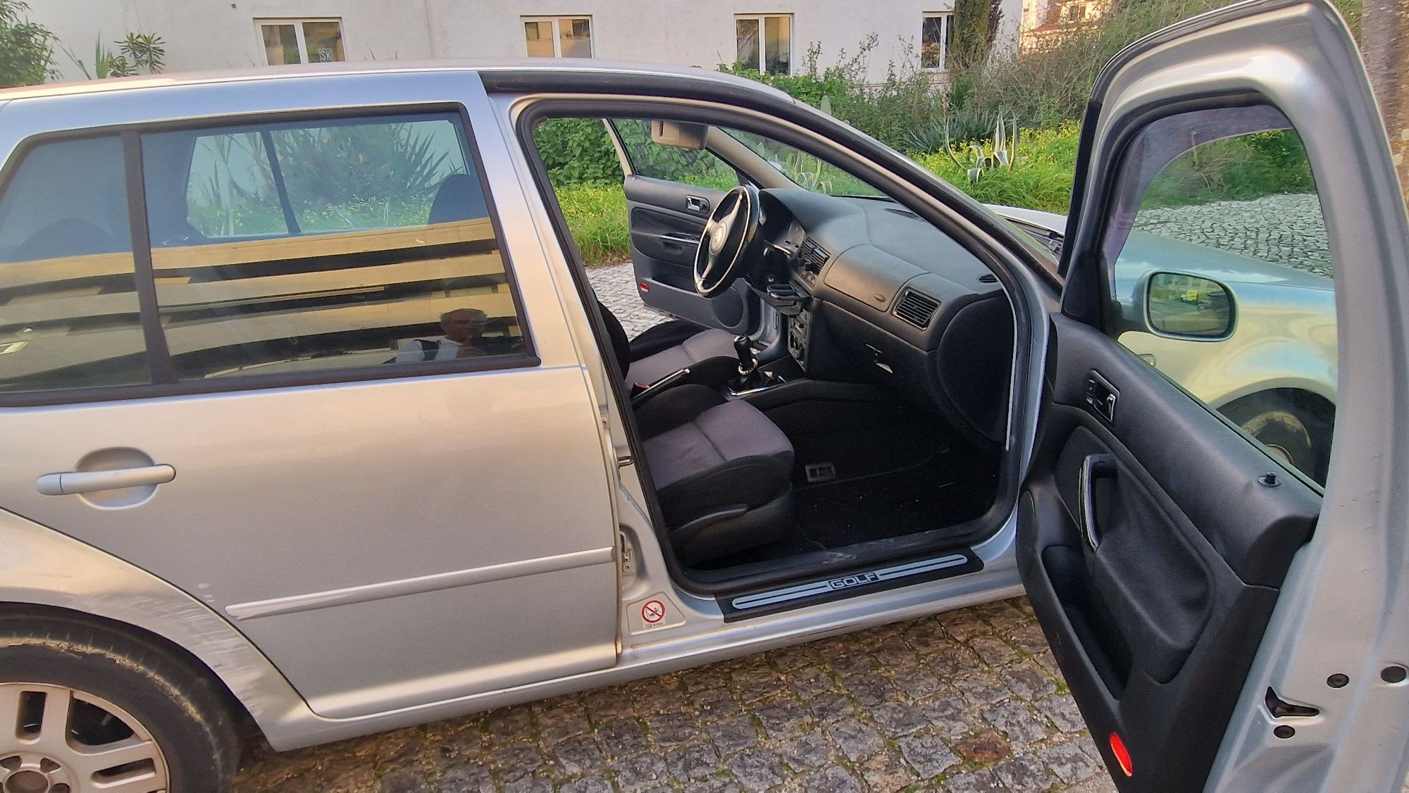 Vendo VW Golf 180 000 km