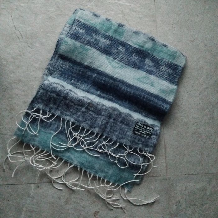 Szal błękitno-szaro-biały