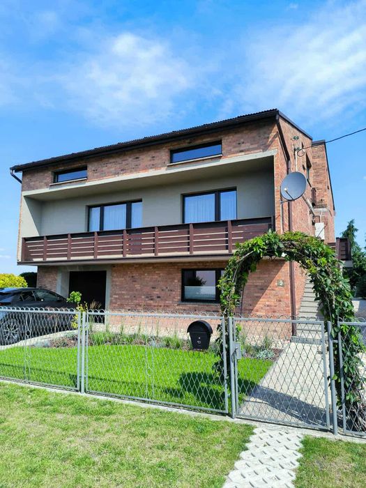 Dom na sprzedaż, duży dom, dom do zamieszkania, okolice Wielunia