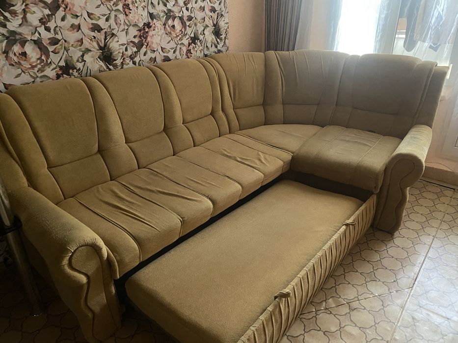 Комфортний кутовий диван