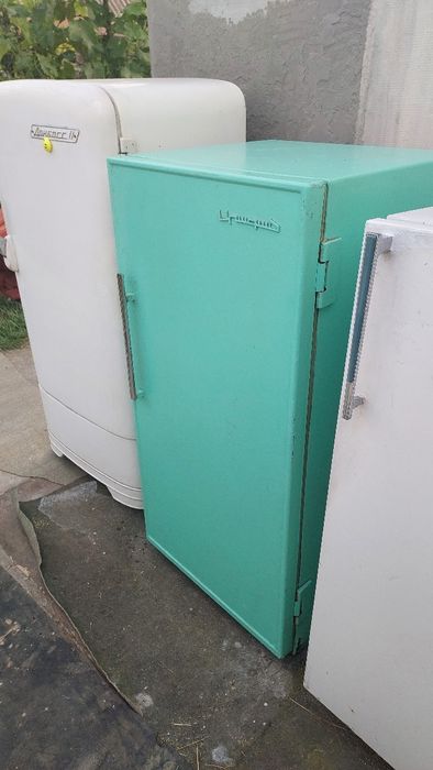 Привезу холодильник со склада Днепр.