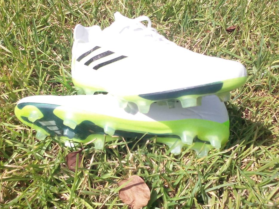 Chuteira Adidas COPA PURE 1 FG + meias TD