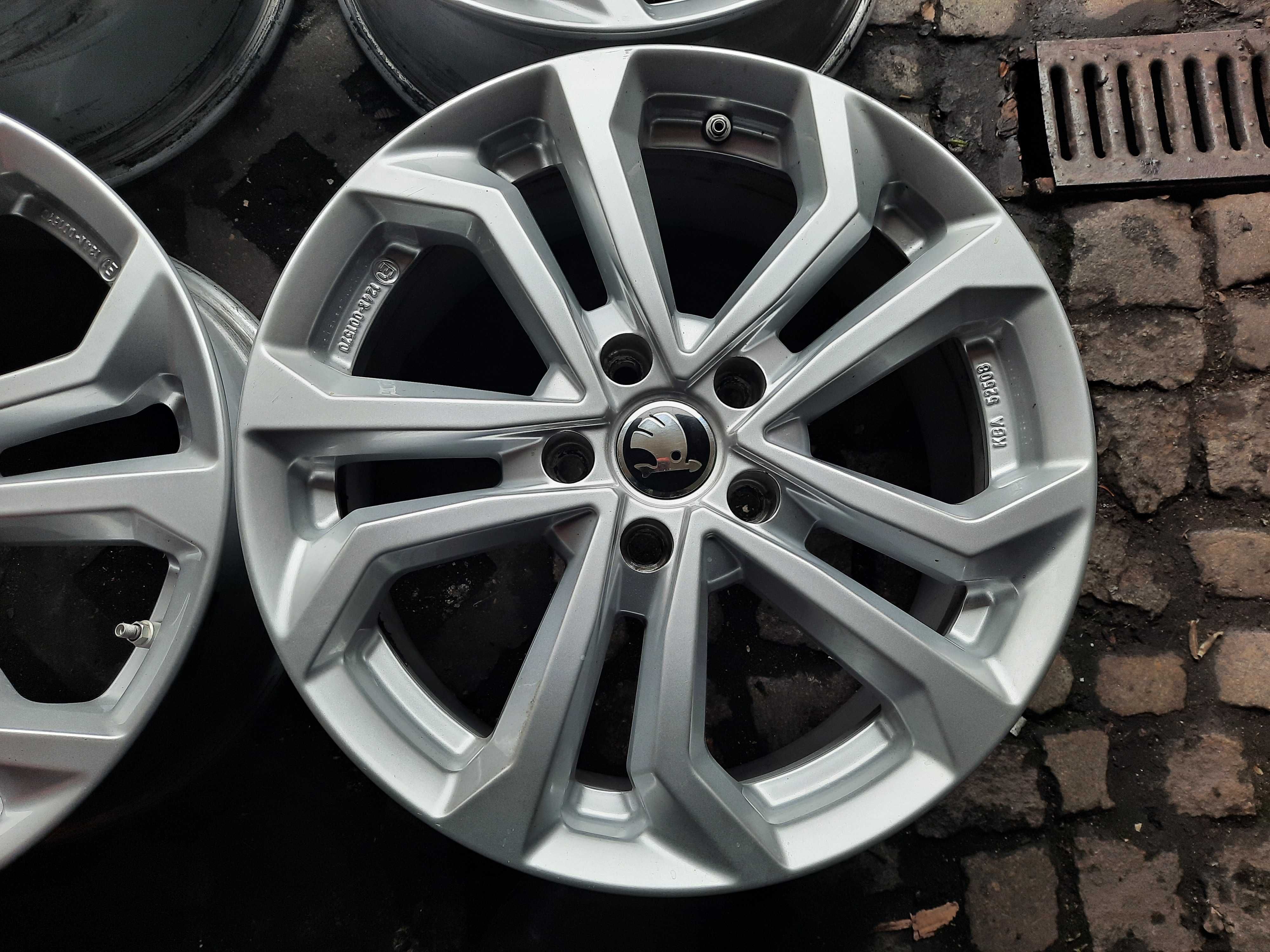 Felgi aluminiowe z czujnikami SKODA 17" 5x112 Octavia Superb