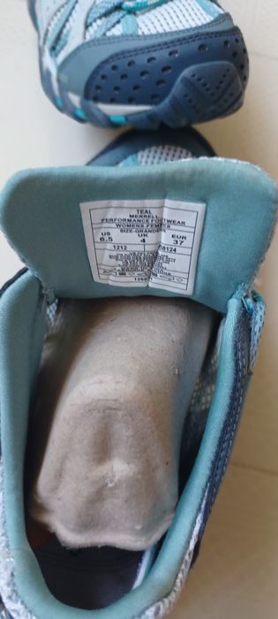 Ténis da marca Merrell