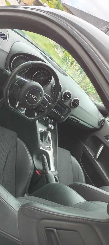 Audi TT Coupe 1.8tfsi S-line