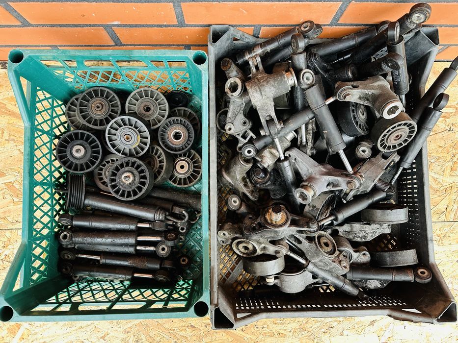 Натяжний механізм Ремня Мерседес 190 124 202 210 Віто Спрінтер