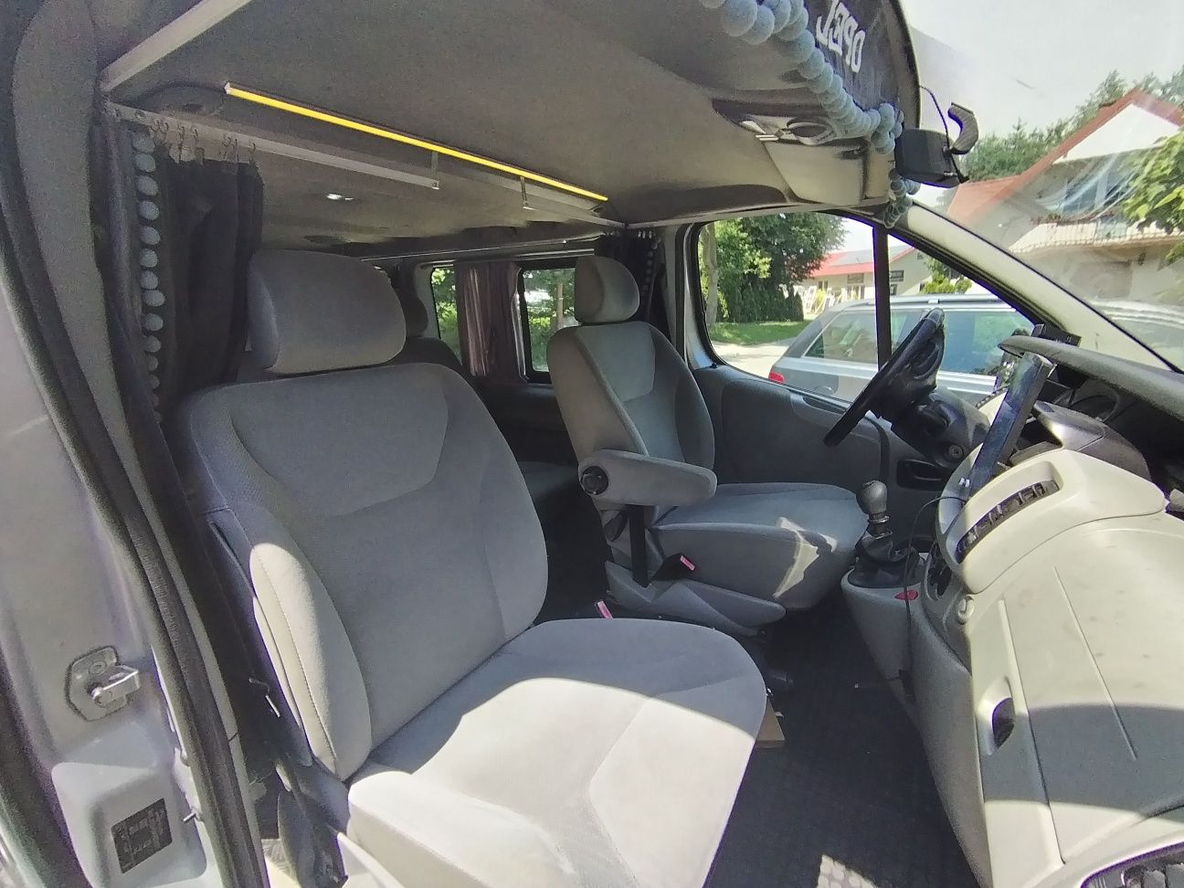 Opel Vivaro 2.5 CDTI