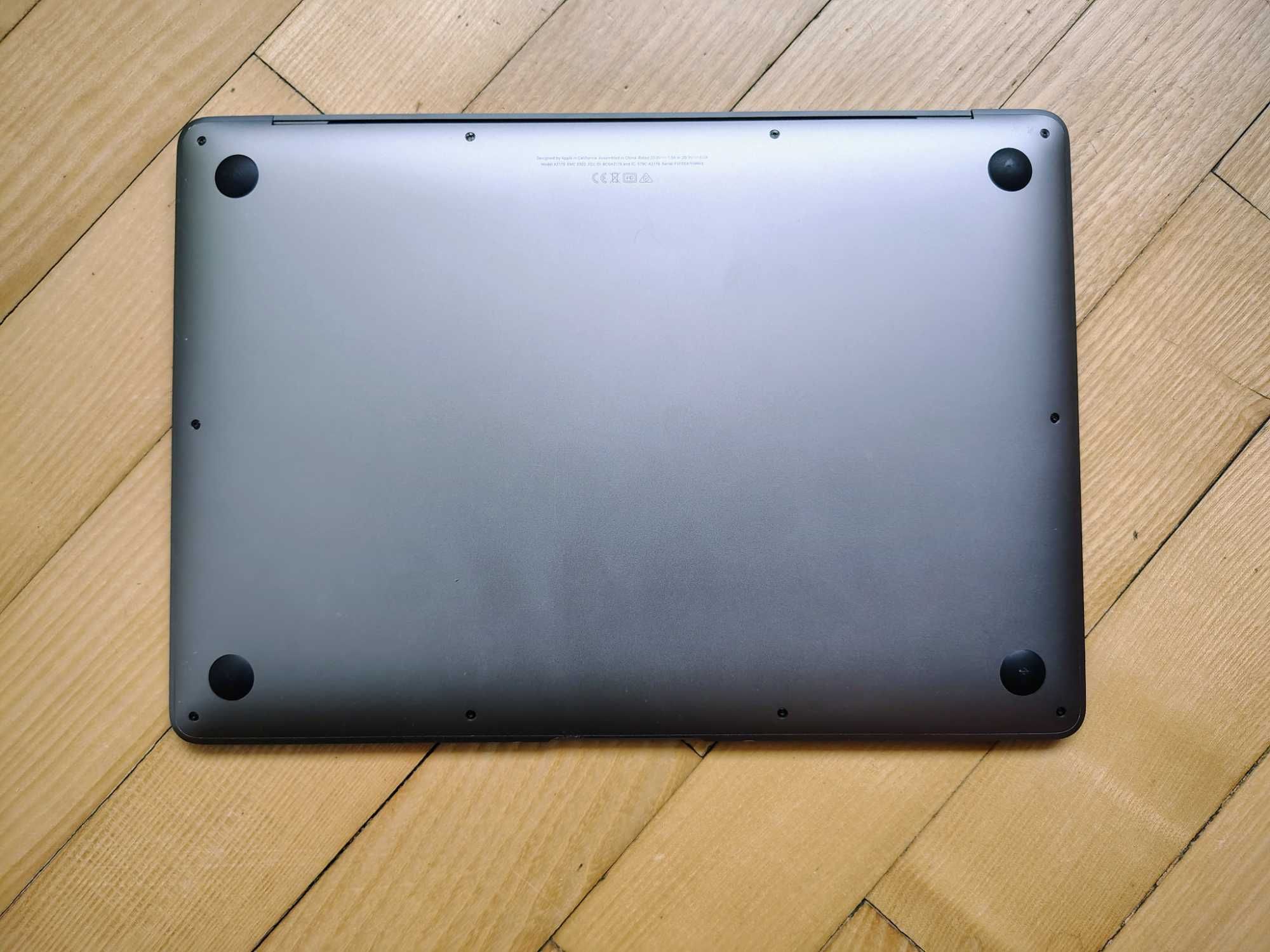 MacBook Air i7-1.2 16\256 (2020) SpaceGrey