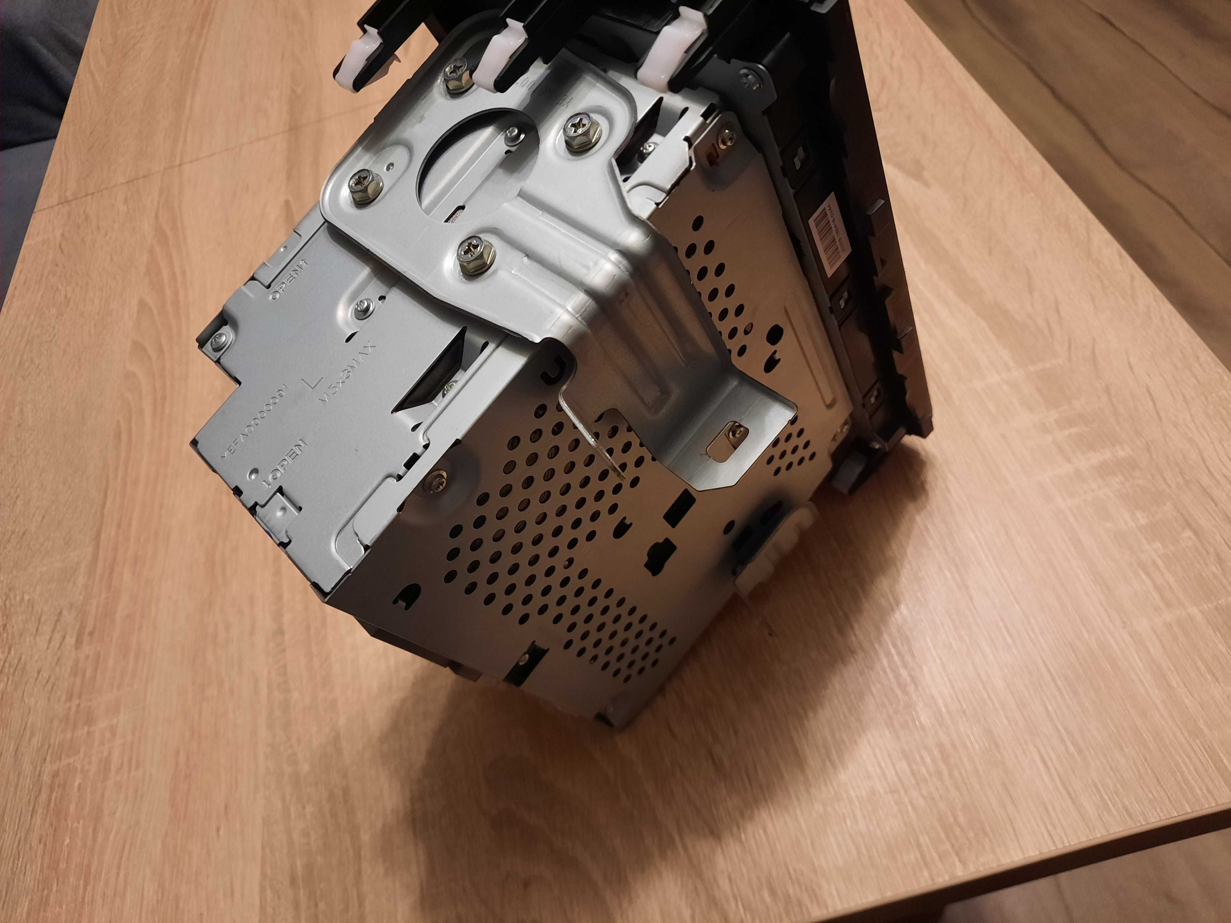 Oryginalne Radio Honda Civic X 39100-TGL-G021-M1 z kodem