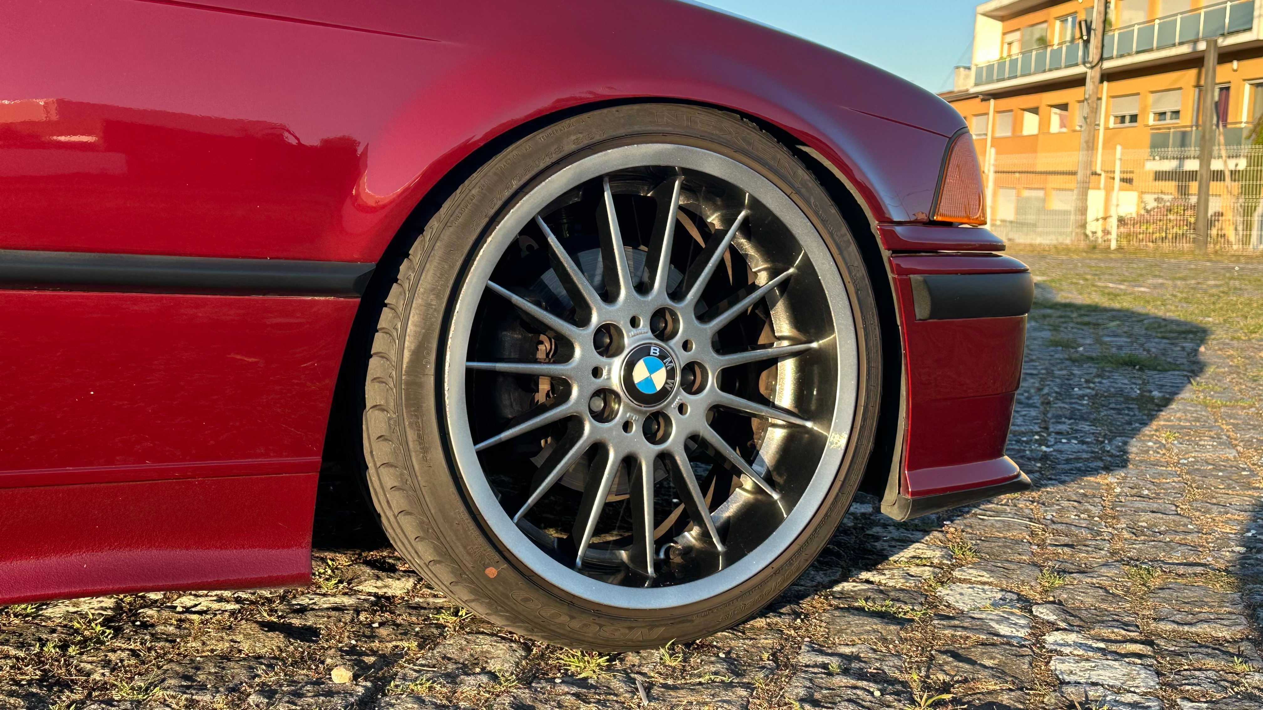 BMW E36 318 IS Coupe