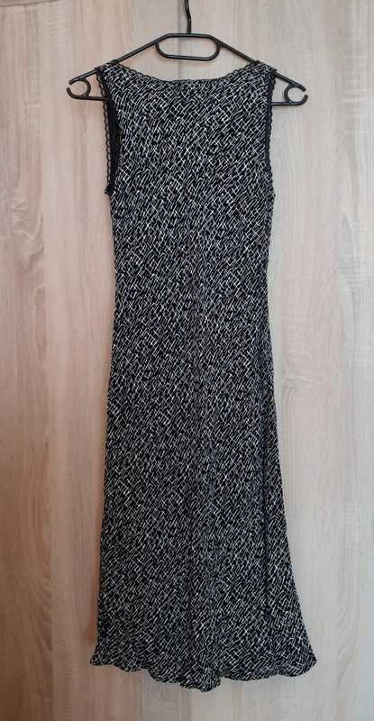 34 Sukienka letnia prosta midi czarna wzory unikat vintage retro