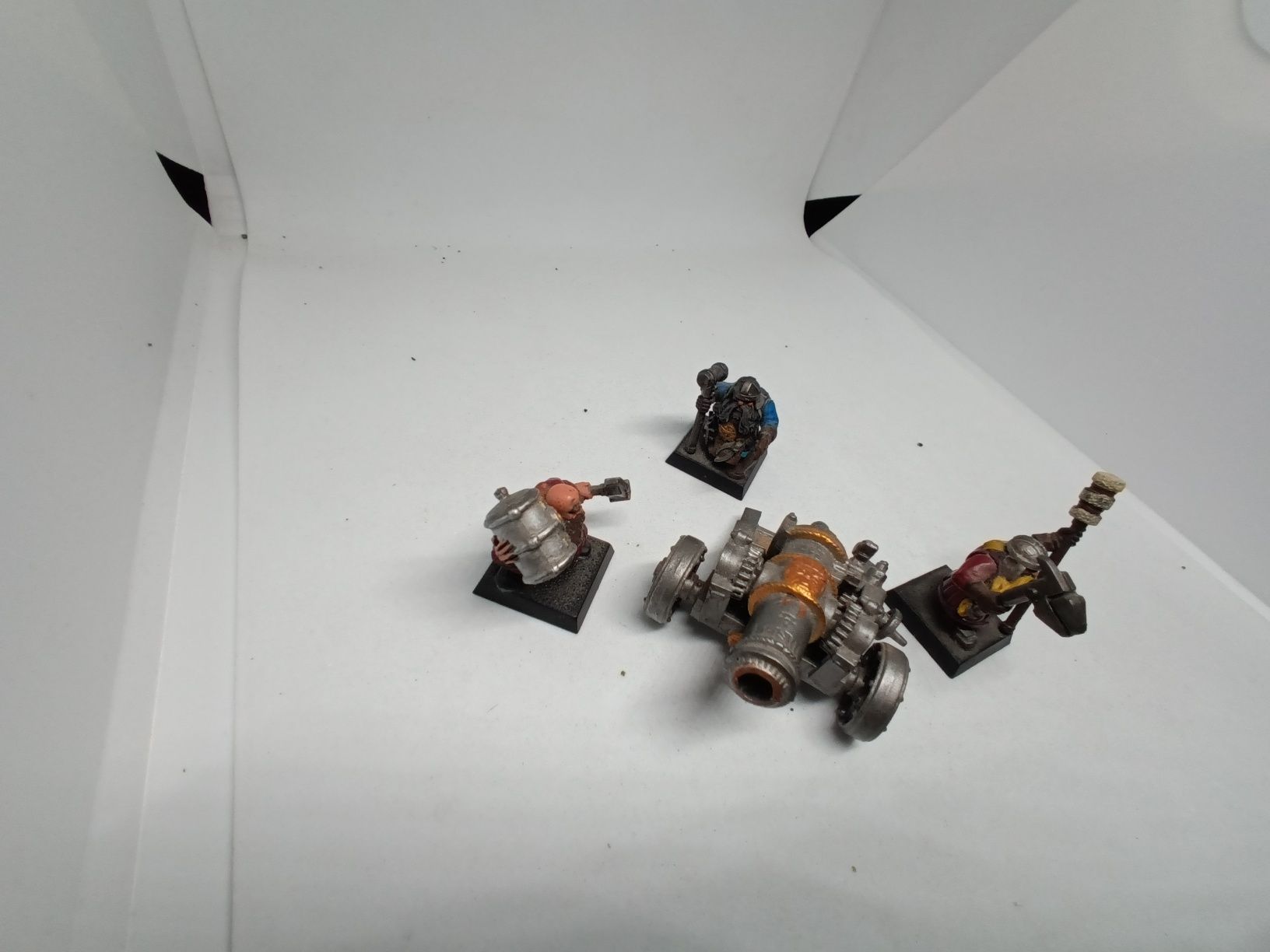 Cannon Dwarfs Warhammer FB The Old World