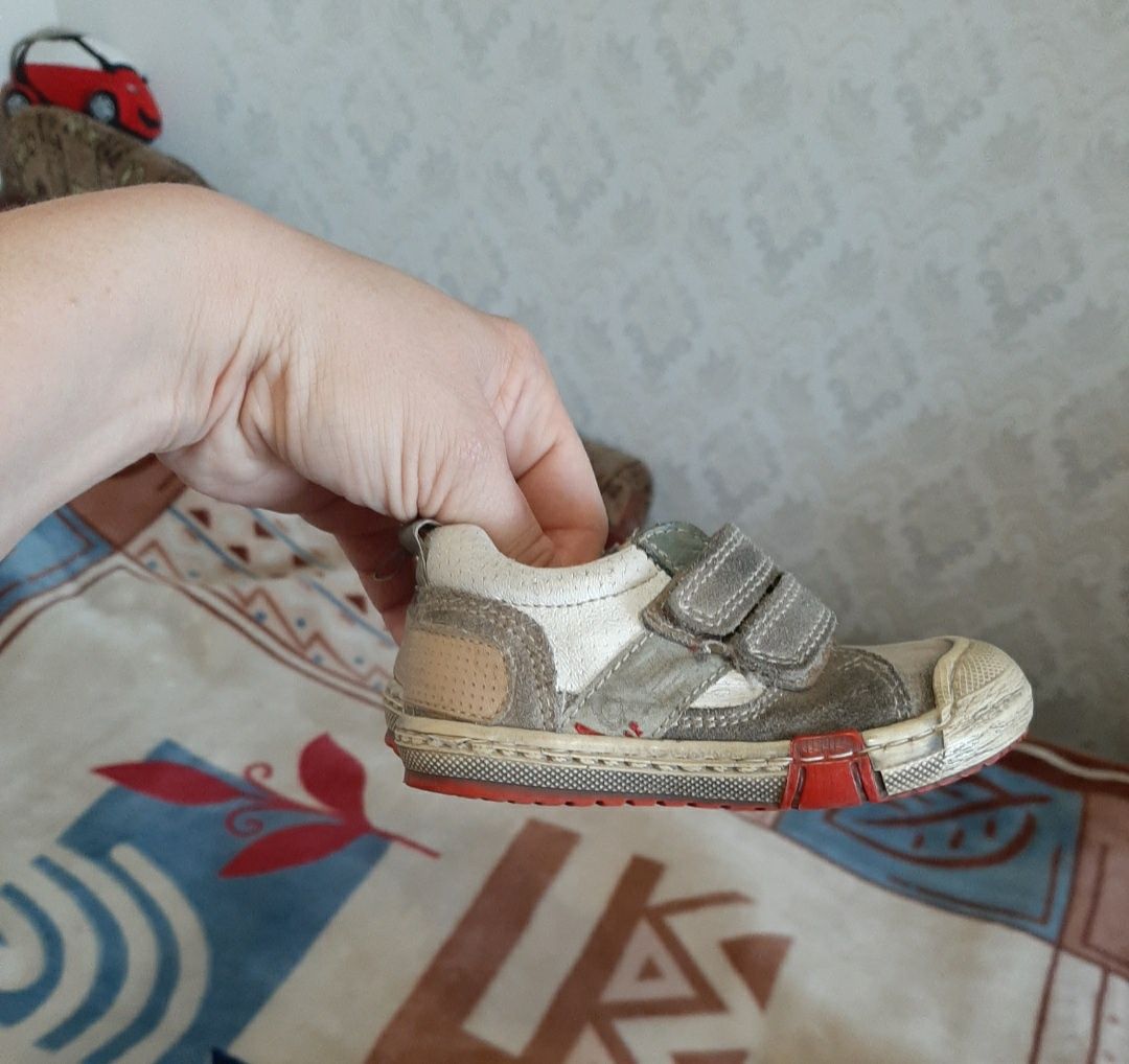 Дитяче взуття 21-24 розміри демісезонне