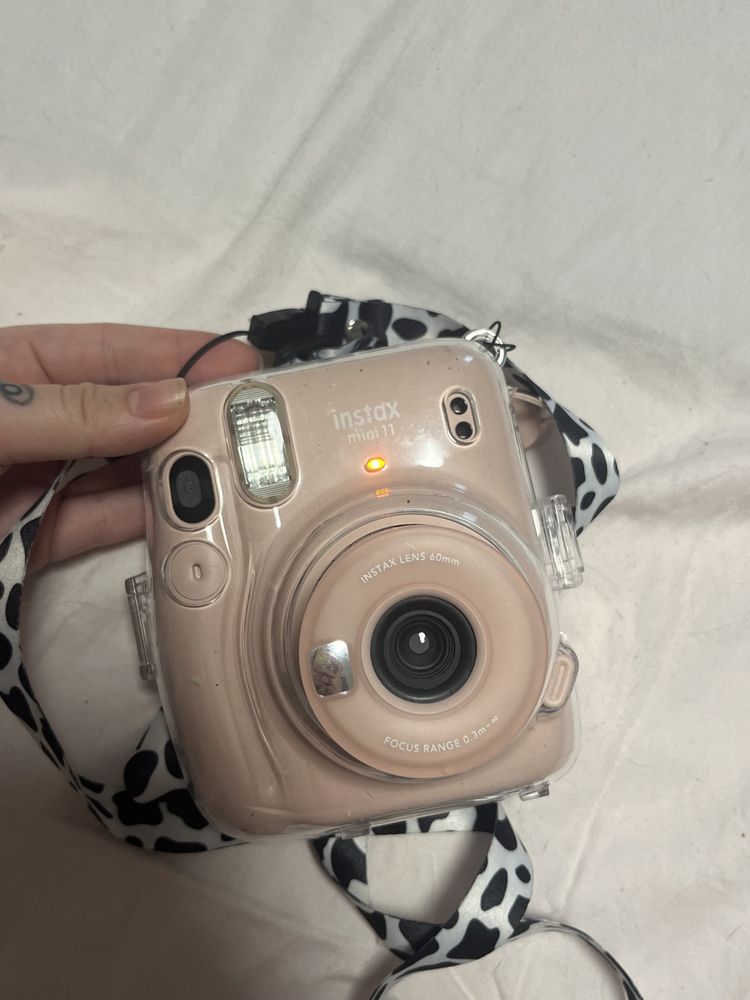 Instax mini 11 в идельном состоянии