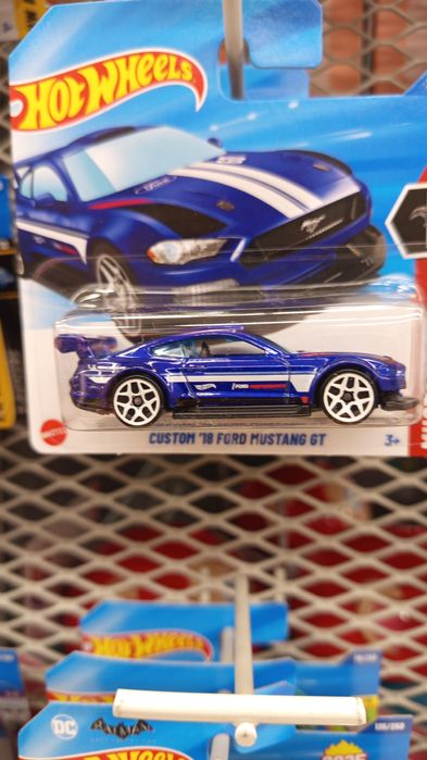 hot Wheels novos
