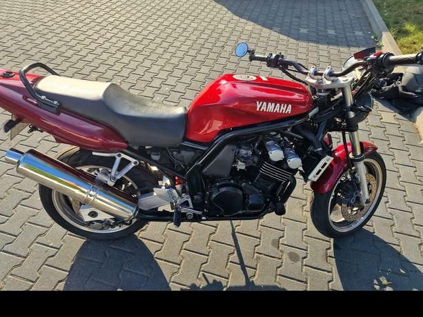 Motocykl Yamaha Fazer FZS600