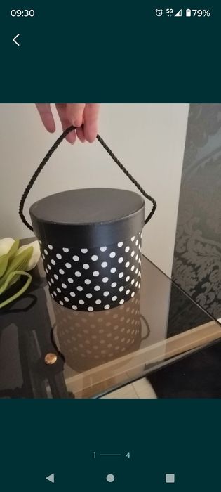 Flover box  czarno biały