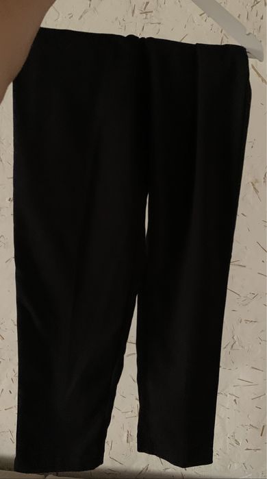 Брюки чорні класичні від cropp