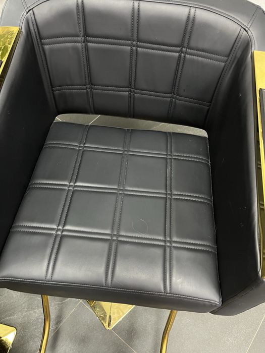 Продам кресла парикмахерские