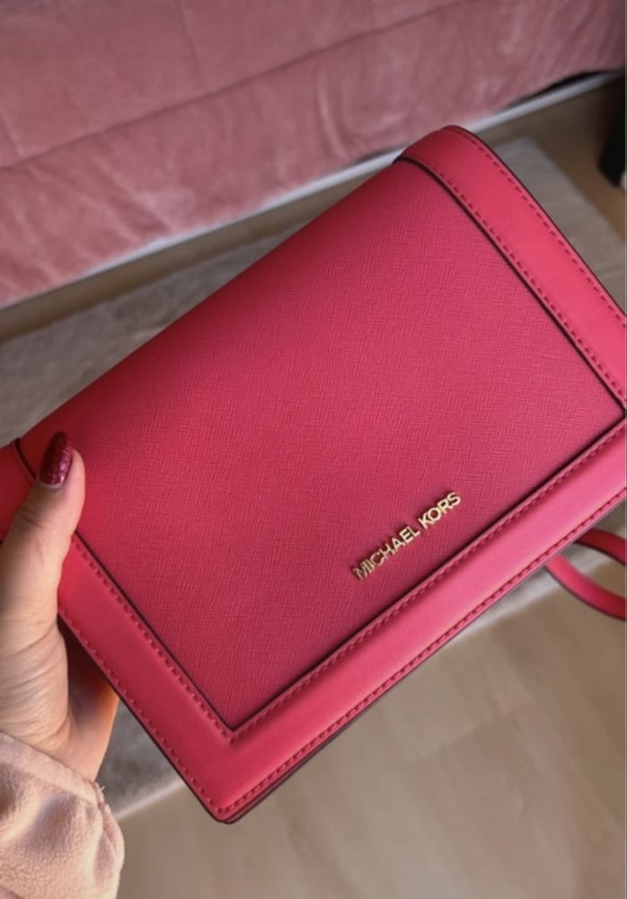 Mala Michael Kors