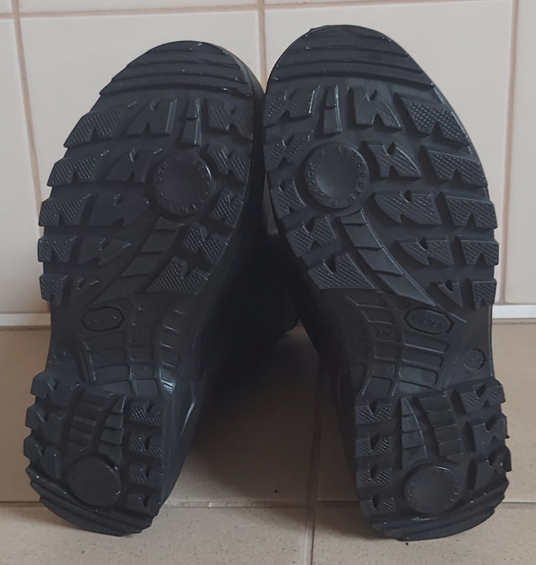 Продам зимние рабочие сапоги