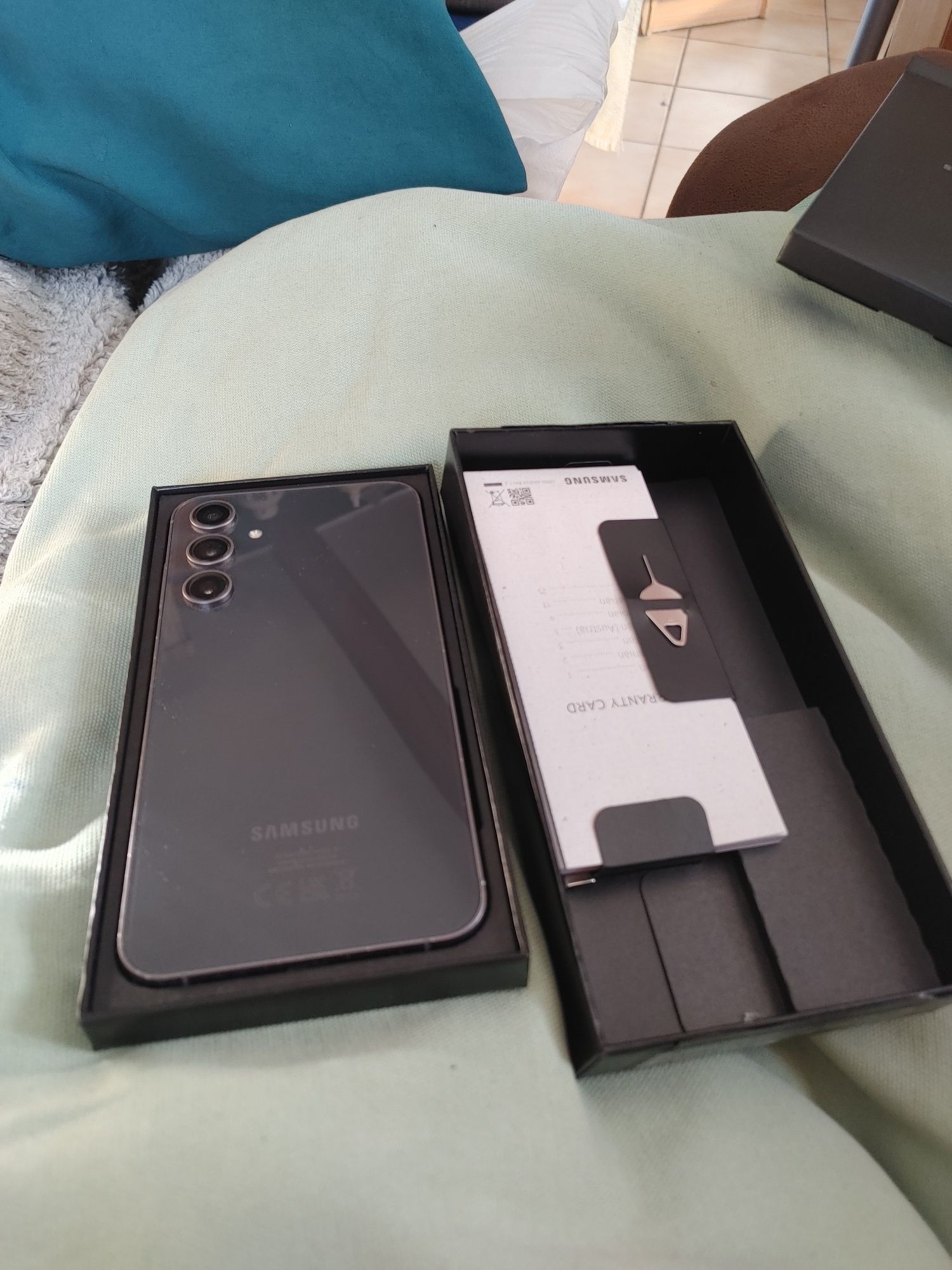 Smartfon SAMSUNG Galaxy S23 FE 5G 8/128GB 6.4" 120Hz gwarancja SM-S711
