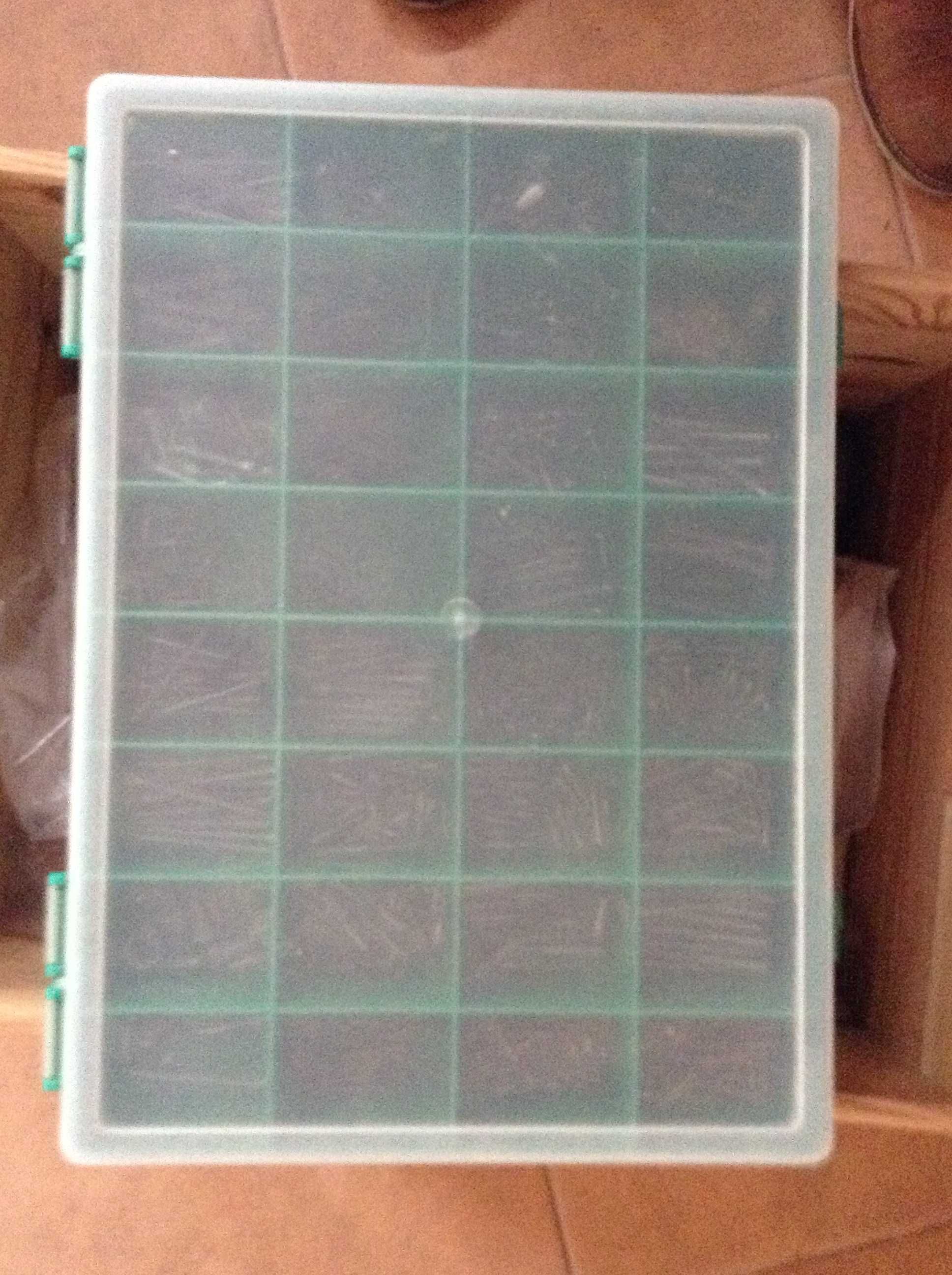 caixas organizdoras com material de bricolage