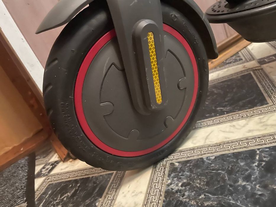 Електросамокат Mi Electric Scooter Pro 2 Чорний (до 25 км/год)