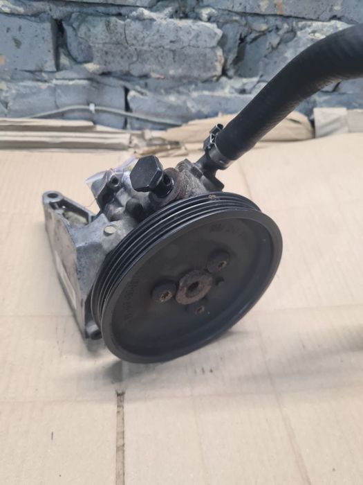 Гур Гідропідсилювач керма руля BMW E81 E87 E90 E91 7692974546 1.8 2.0