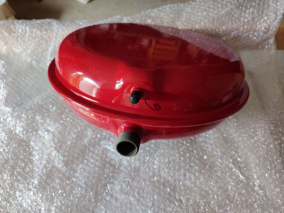 Бак для системи опалення (6л)