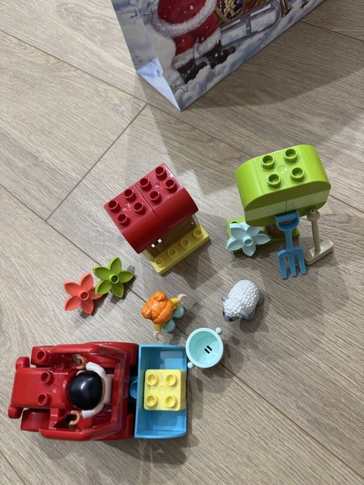 Lego Duplo Traktor i zwierzęta gospodarskie 10950