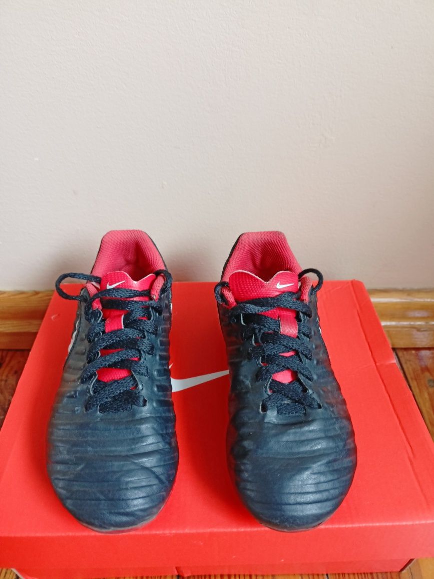 Nike Tiempo Buty piłkarskie korki dla dziecka 3/5 lat r. 27,5