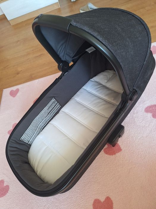 Gondola do wózka Maxi Cosi, kolor Nomad black