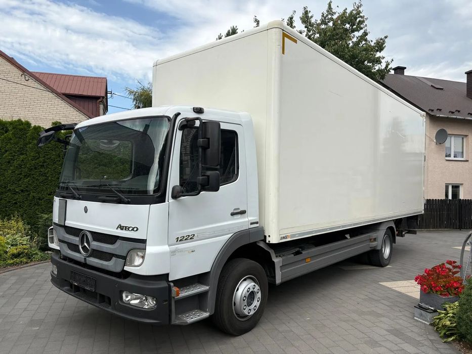 Mercedes-Benz ATEGO 1222 / IZOTERMA + WINDA / KONTENER / EURO 5 / Z NIEMIEC