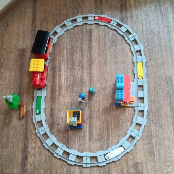 Конструктор LEGO DUPLO (10874) Паровоз / Поїзд на паровій тязі