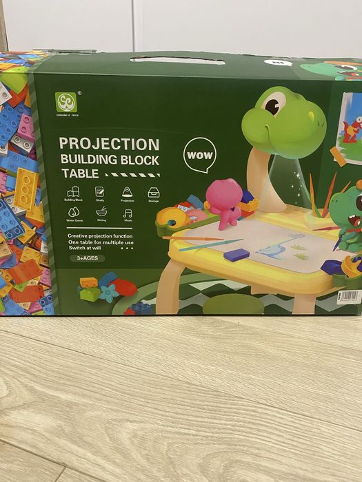 Дитячий столик. Конструктор+малювання