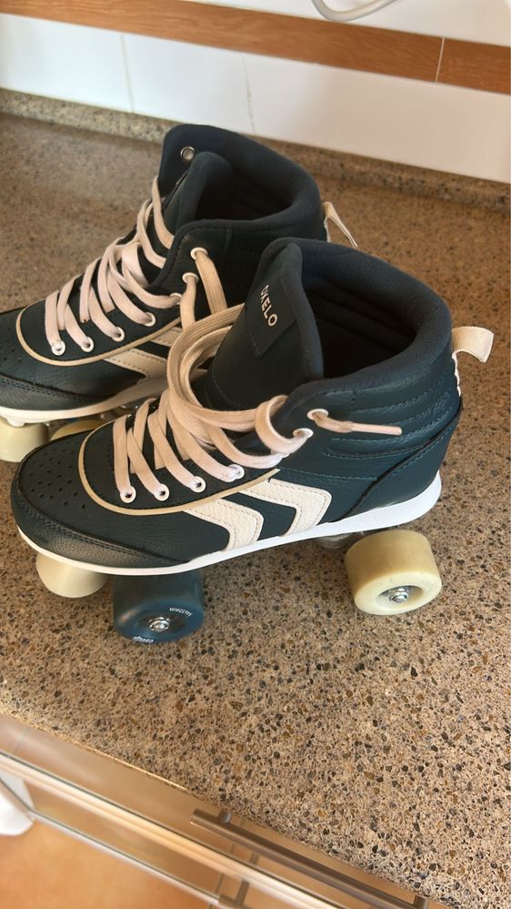 Patins azul 4 rodas