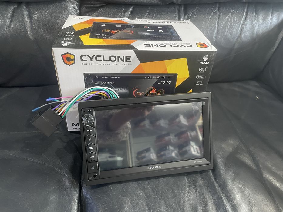 Автомагнітола 2 din Android з SIM