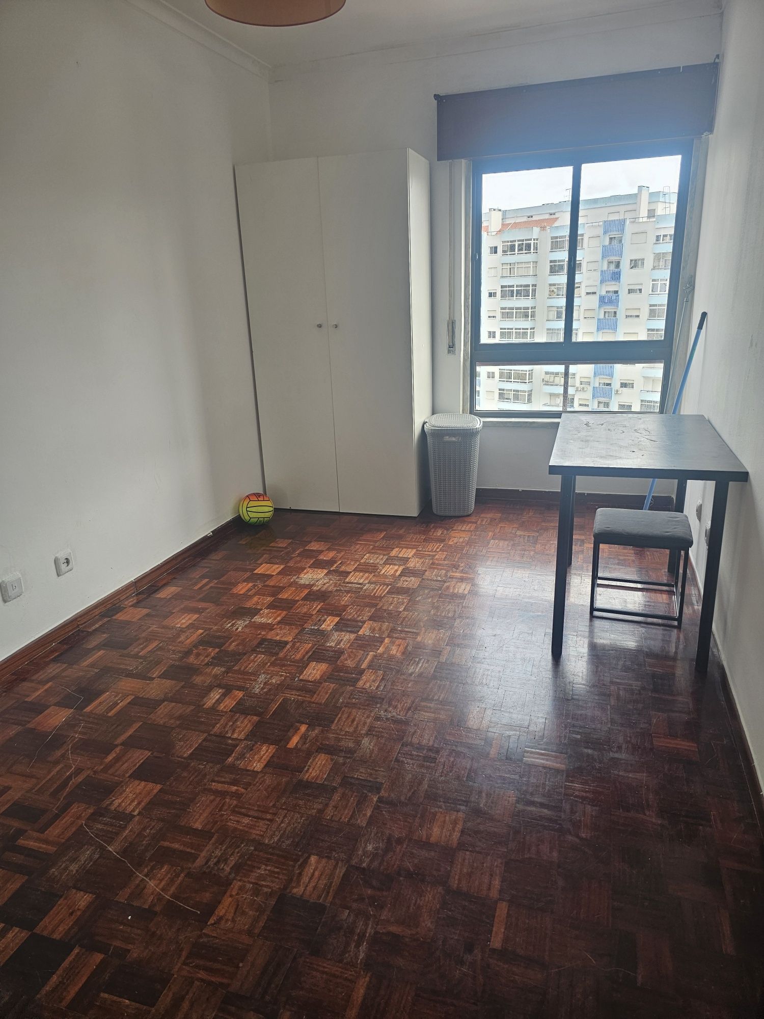 Arrendo quarto para casal ou solteiro. 400€