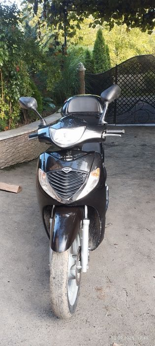 Скутер Хонда 150кубова