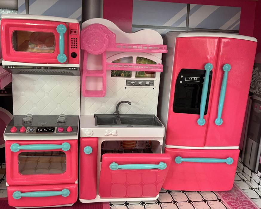 Battat chicco столик кухня