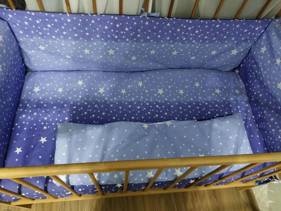 Бортики у ліжко з комплектуючим