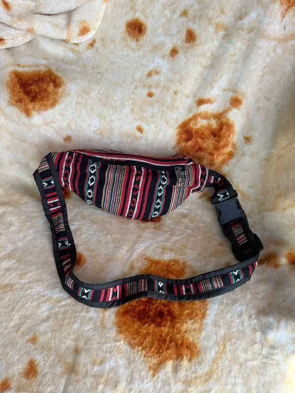 Materiałowa nerka Handmade