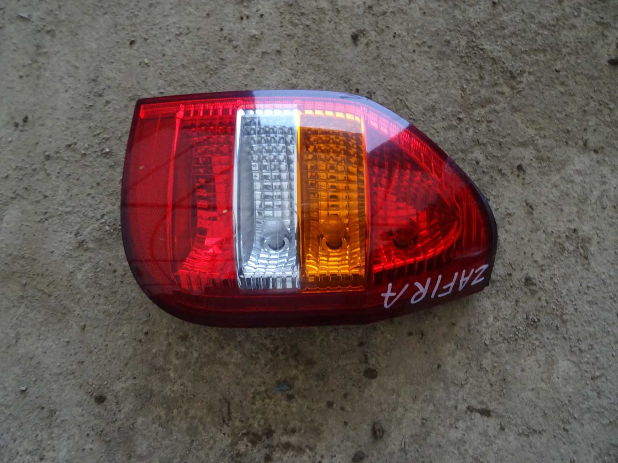 Lampa Prawa Tył Opel Zafira A