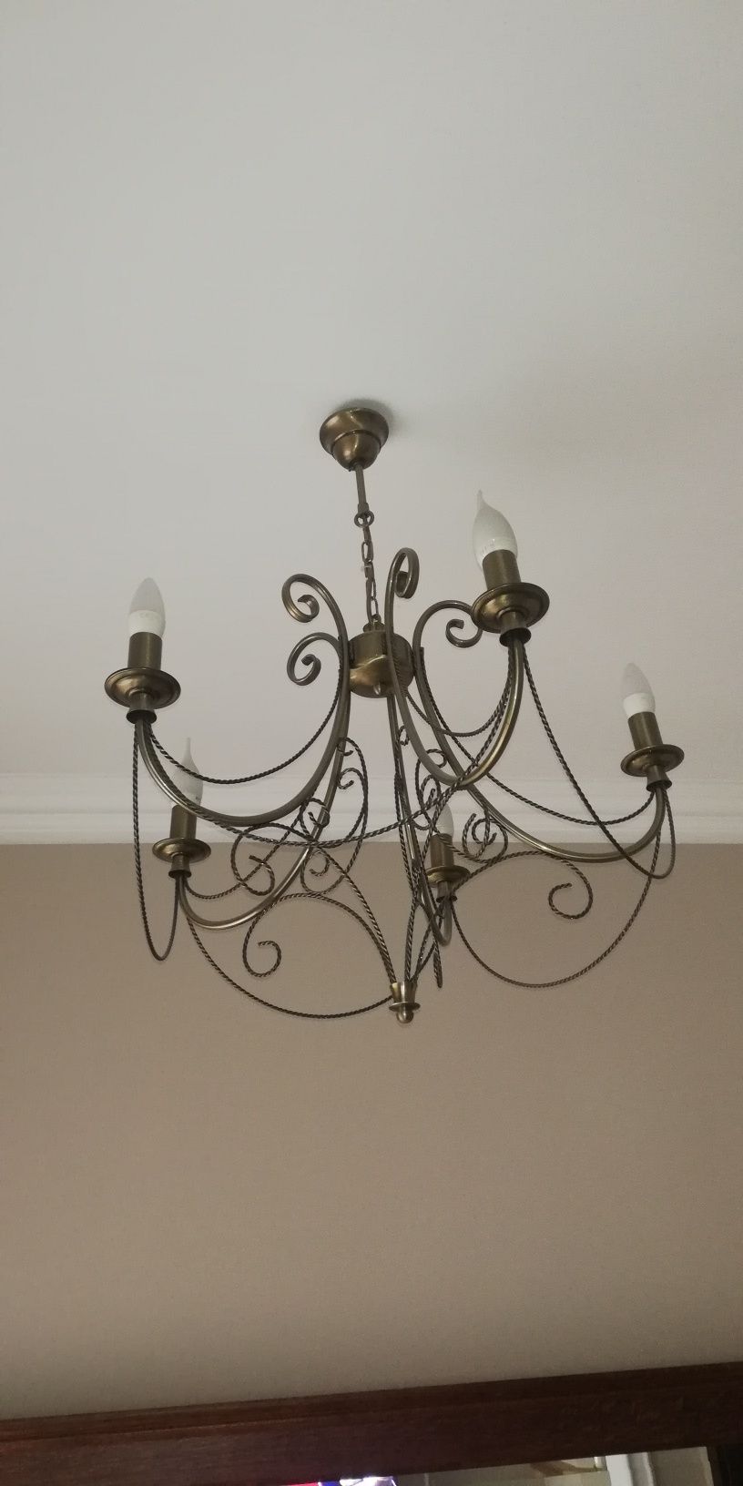 Komplet dwóch żyrandoli-lamp do salonu