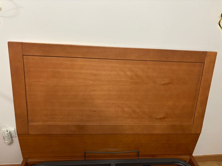 Cama sommier, corpo e meio